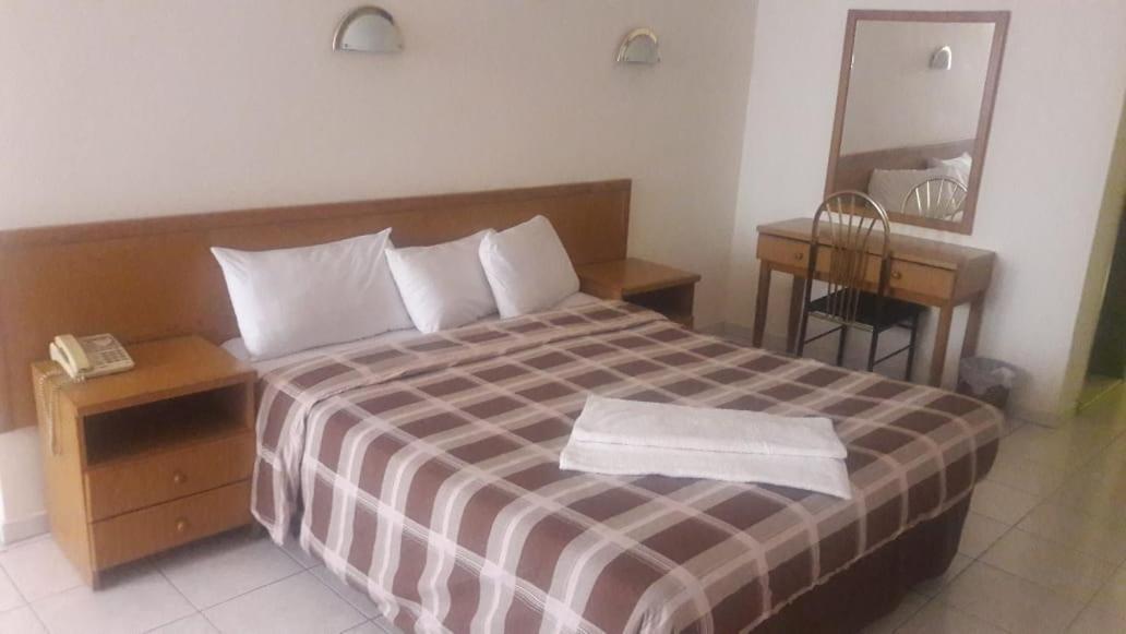 Razan Hotel Амман Экстерьер фото