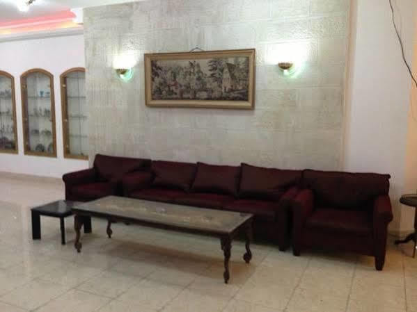 Razan Hotel Амман Экстерьер фото